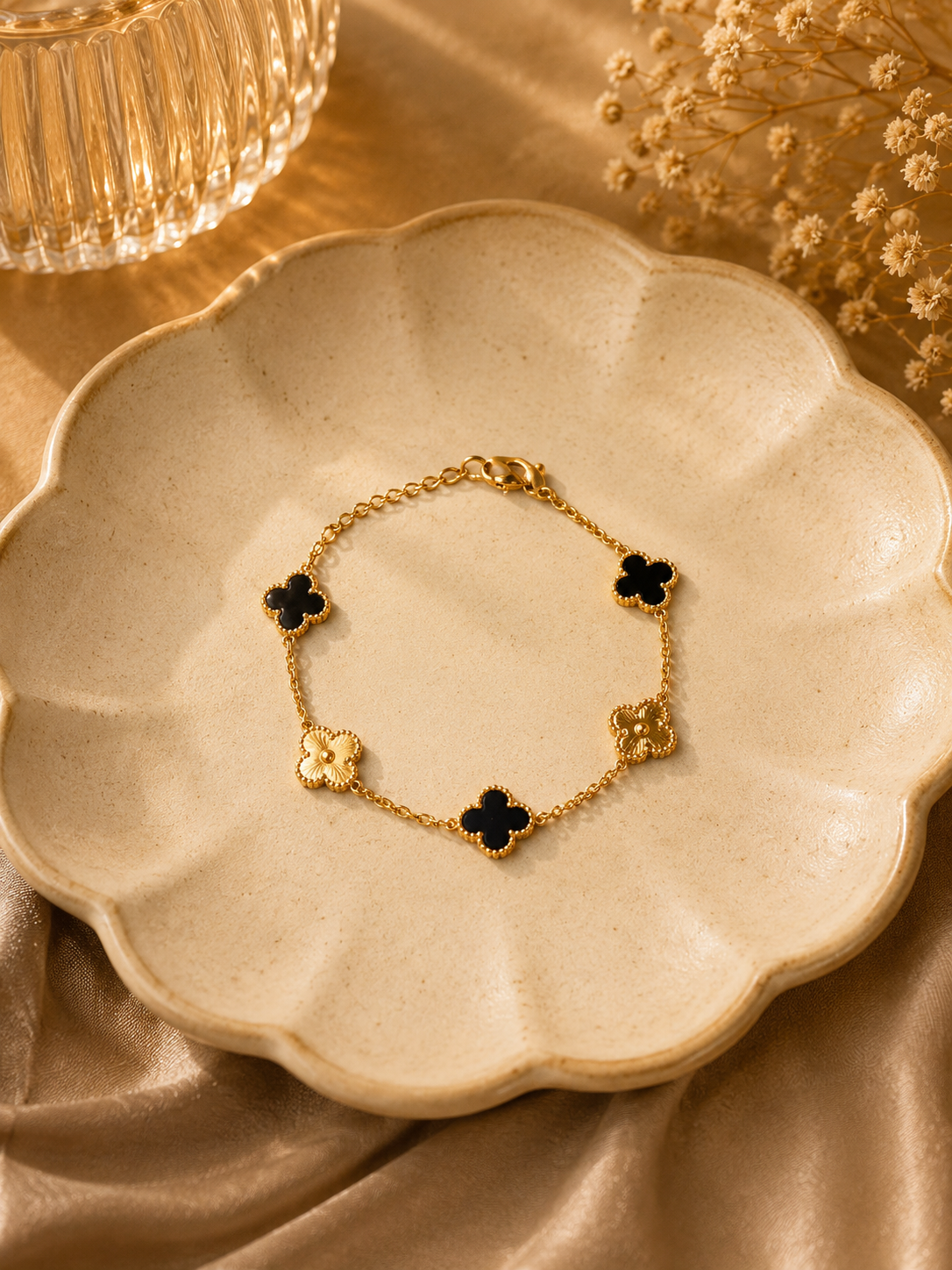 Noir Blossom Clover Bracelet